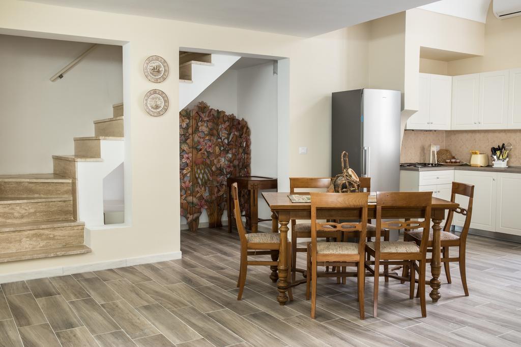 Faro Bianco Gallipoli - Suites & Apartments Bagian luar foto
