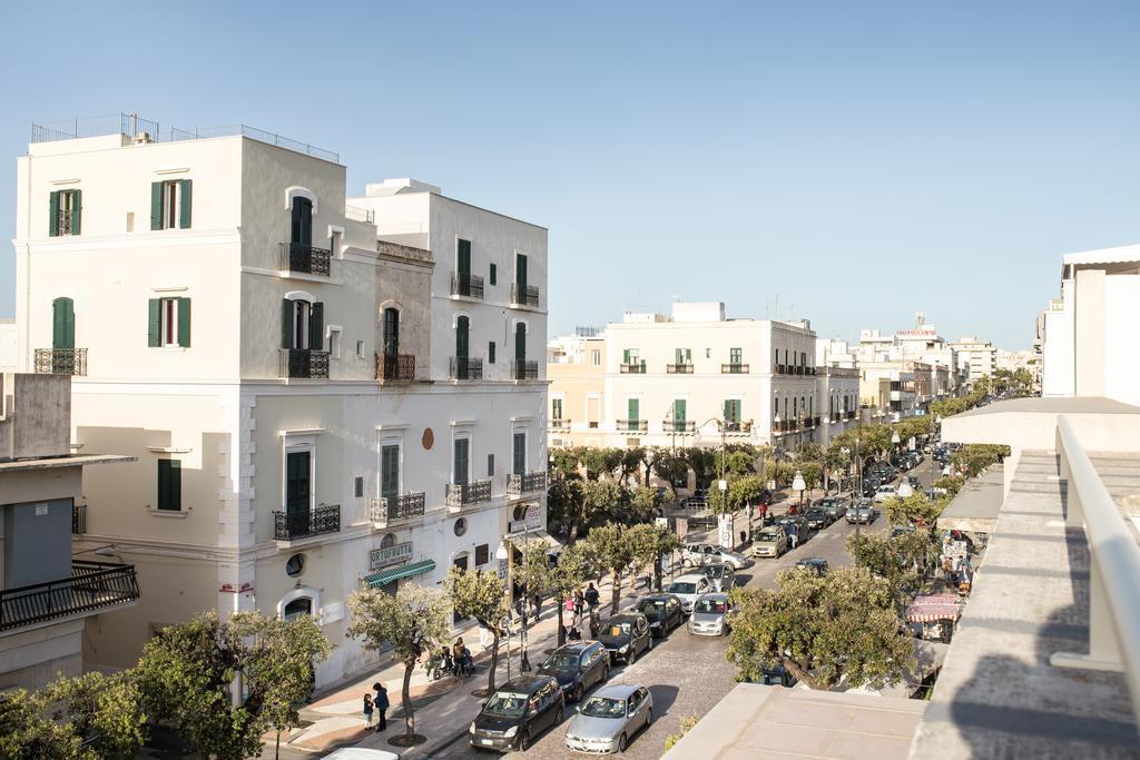Faro Bianco Gallipoli - Suites & Apartments Bagian luar foto