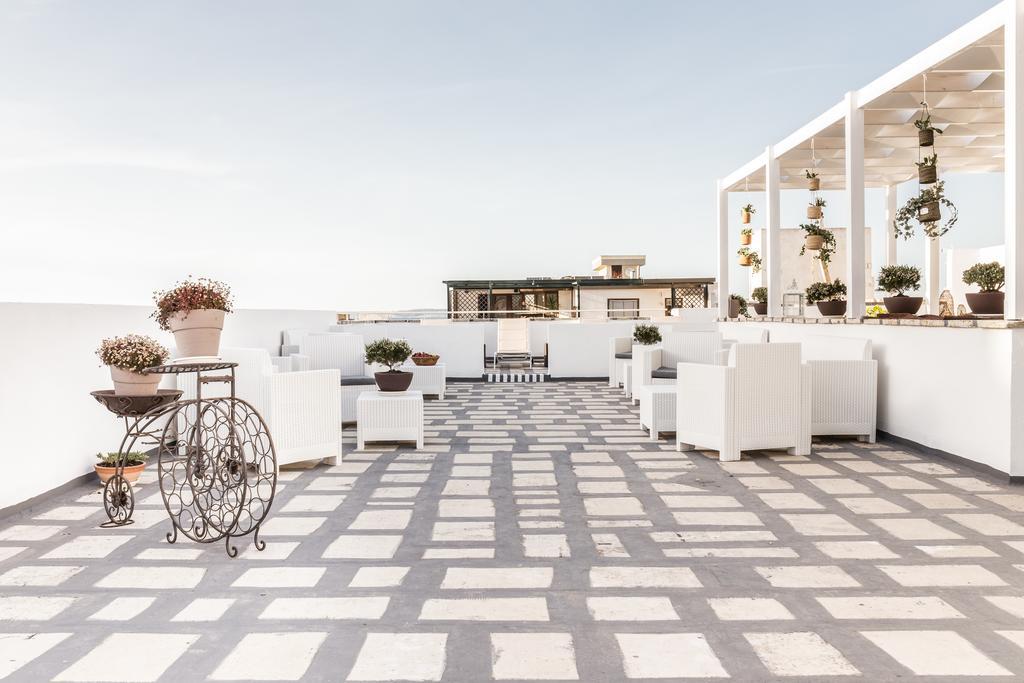 Faro Bianco Gallipoli - Suites & Apartments Bagian luar foto