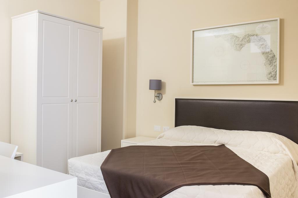 Faro Bianco Gallipoli - Suites & Apartments Bagian luar foto