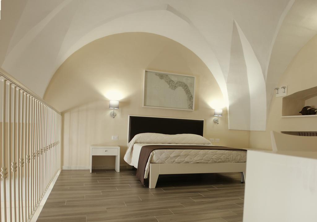 Faro Bianco Gallipoli - Suites & Apartments Bagian luar foto
