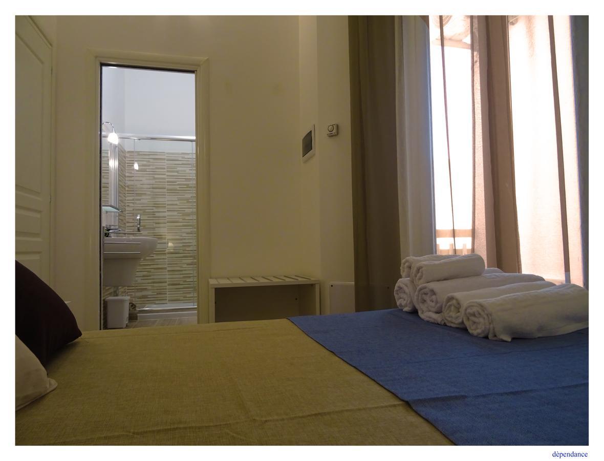 Faro Bianco Gallipoli - Suites & Apartments Bagian luar foto