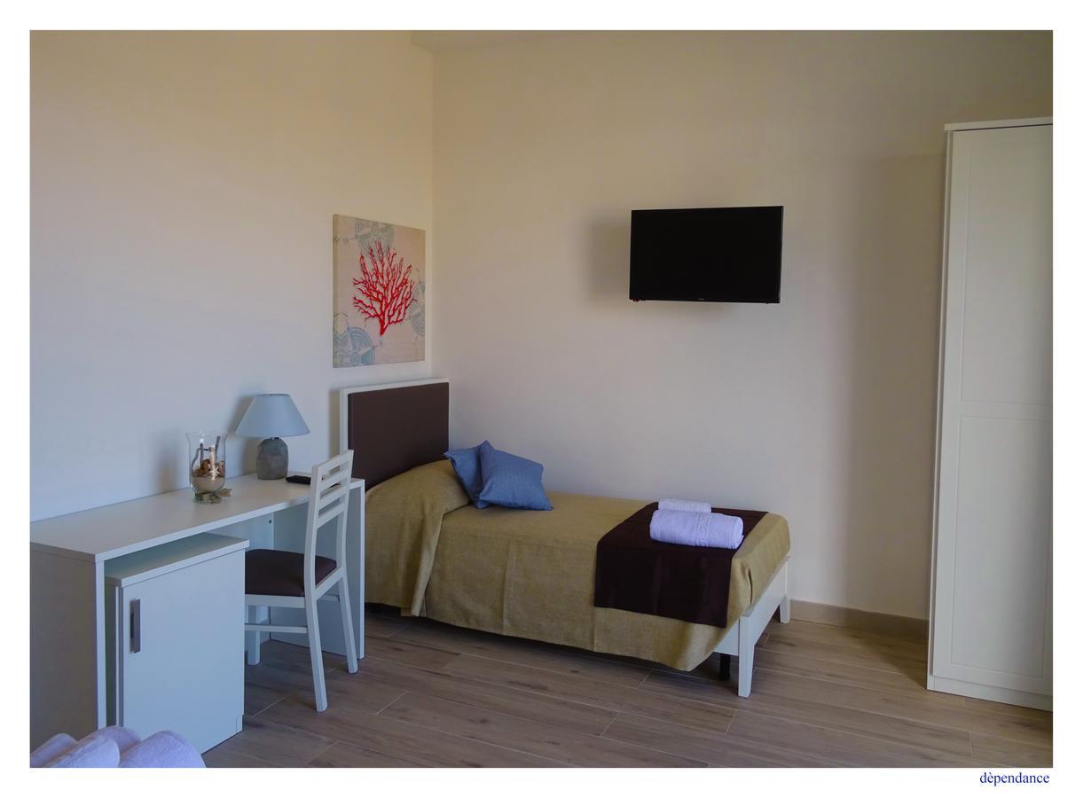 Faro Bianco Gallipoli - Suites & Apartments Bagian luar foto