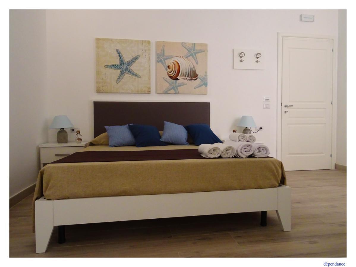 Faro Bianco Gallipoli - Suites & Apartments Bagian luar foto