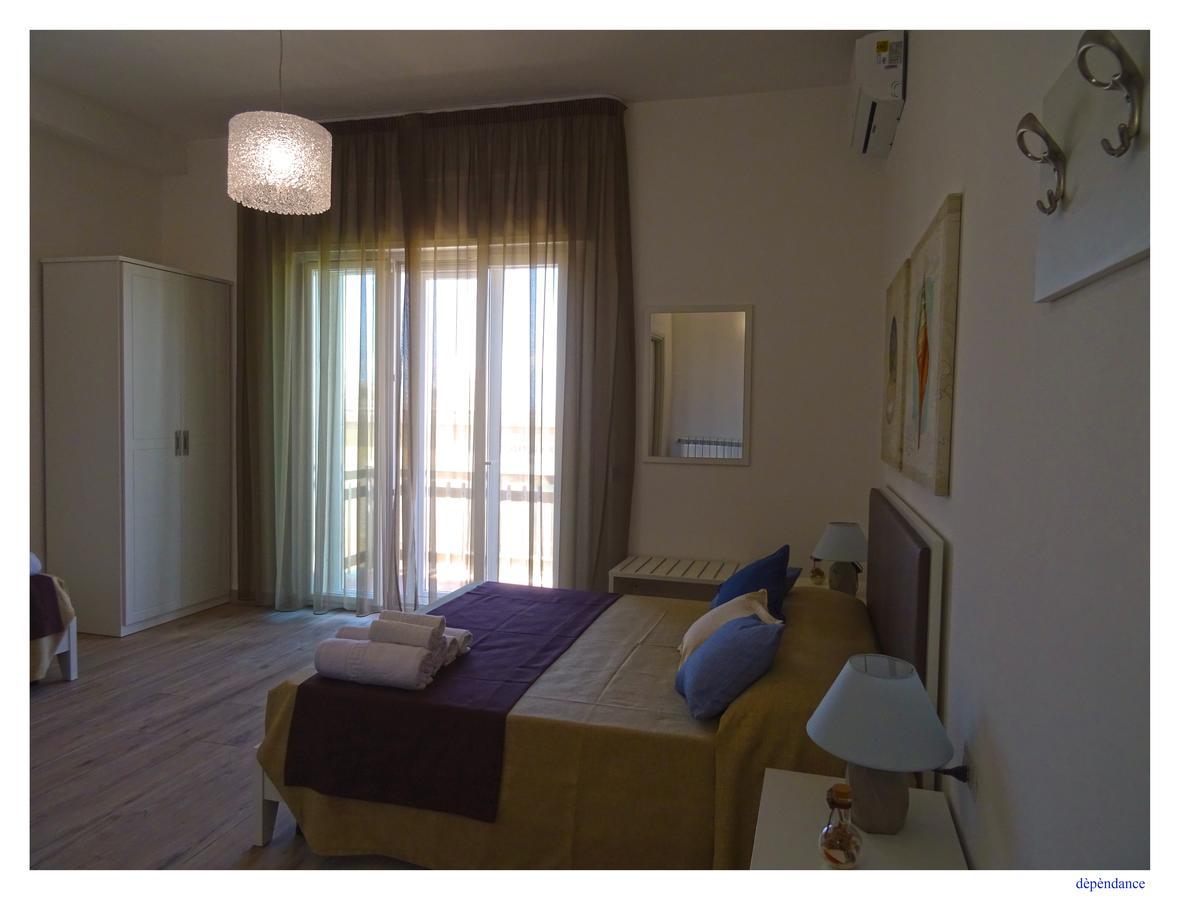 Faro Bianco Gallipoli - Suites & Apartments Bagian luar foto