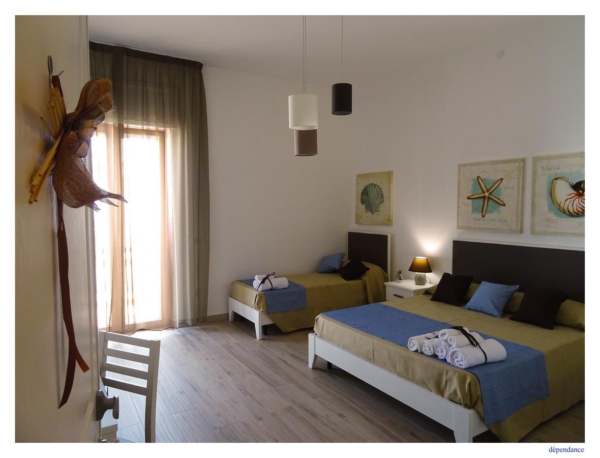 Faro Bianco Gallipoli - Suites & Apartments Bagian luar foto