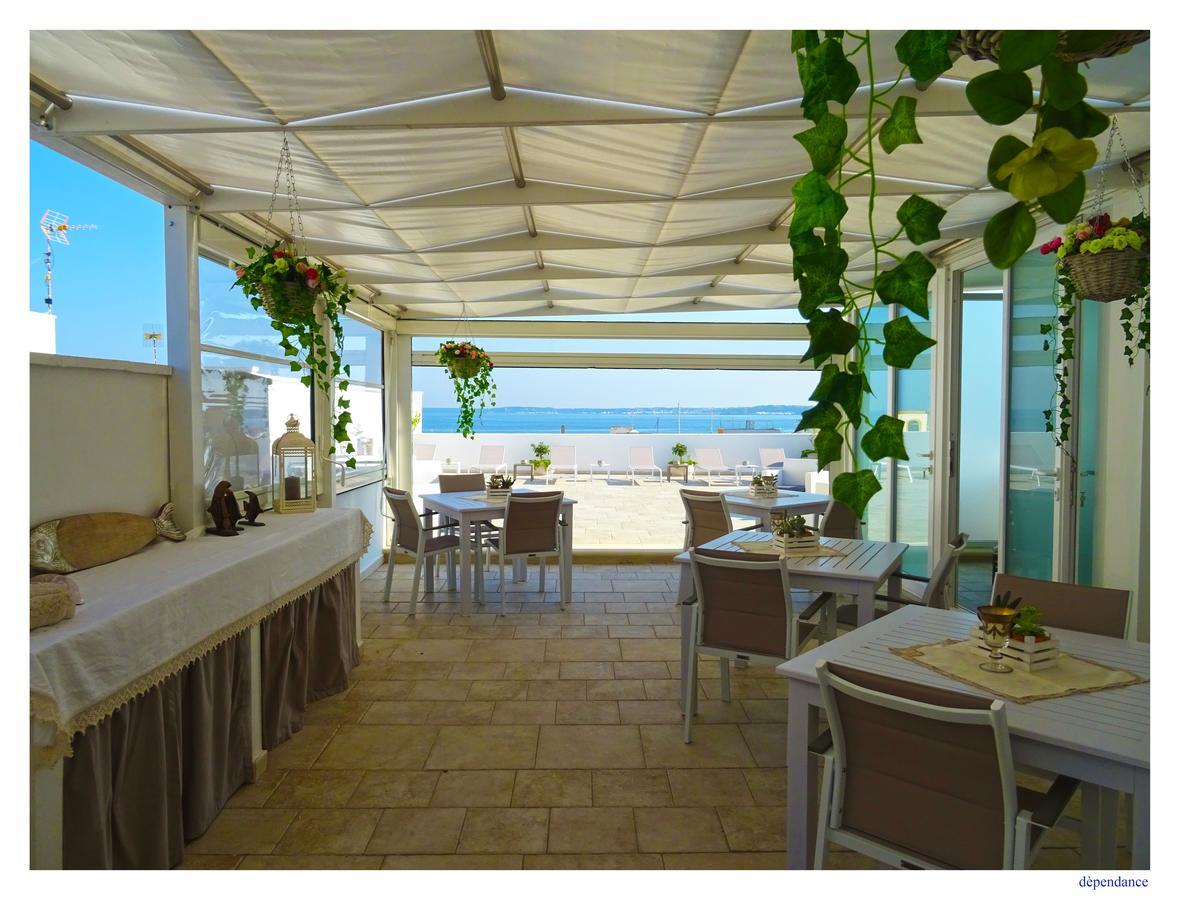 Faro Bianco Gallipoli - Suites & Apartments Bagian luar foto